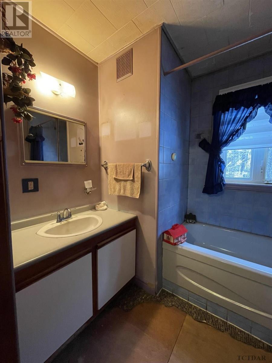 179 Government Rd, Mcgarry Township, Ontario  P0K 1J0 - Photo 12 - TM232231