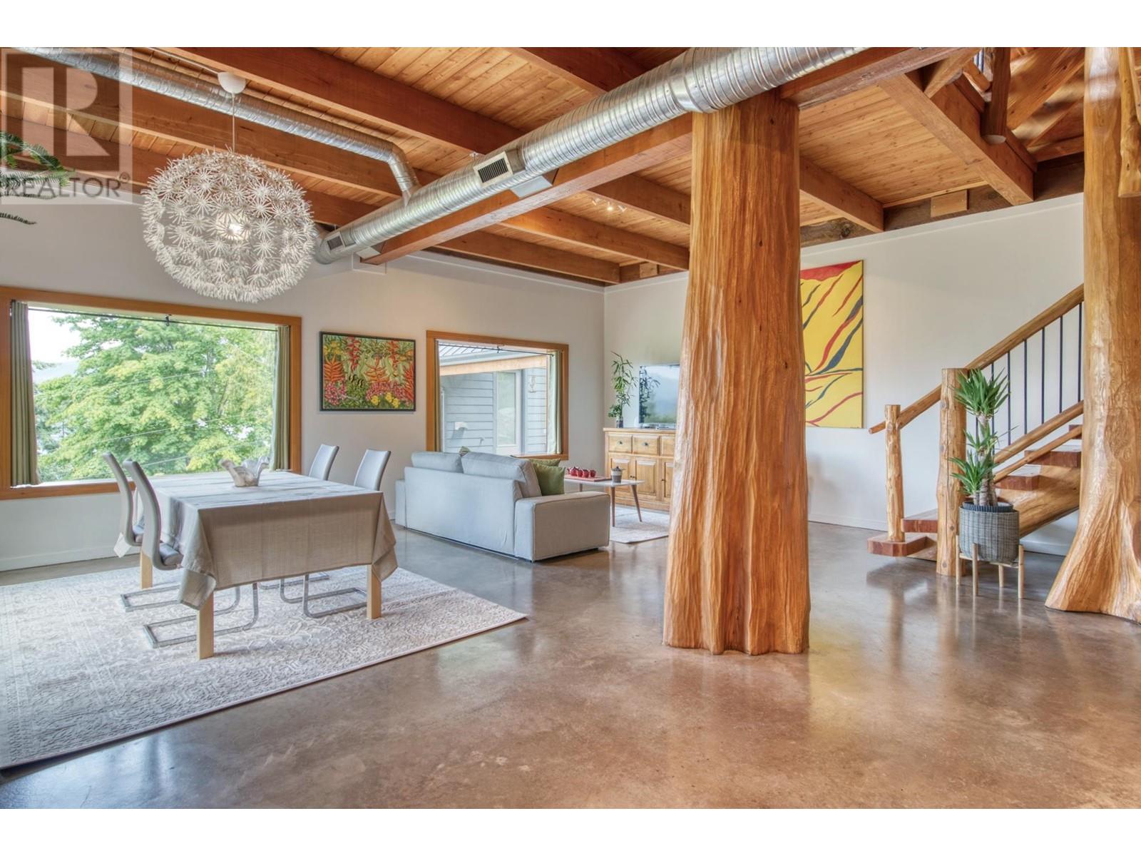5895 Skookumchuk Road, Sechelt, British Columbia  V7Z 0E1 - Photo 15 - R2850100