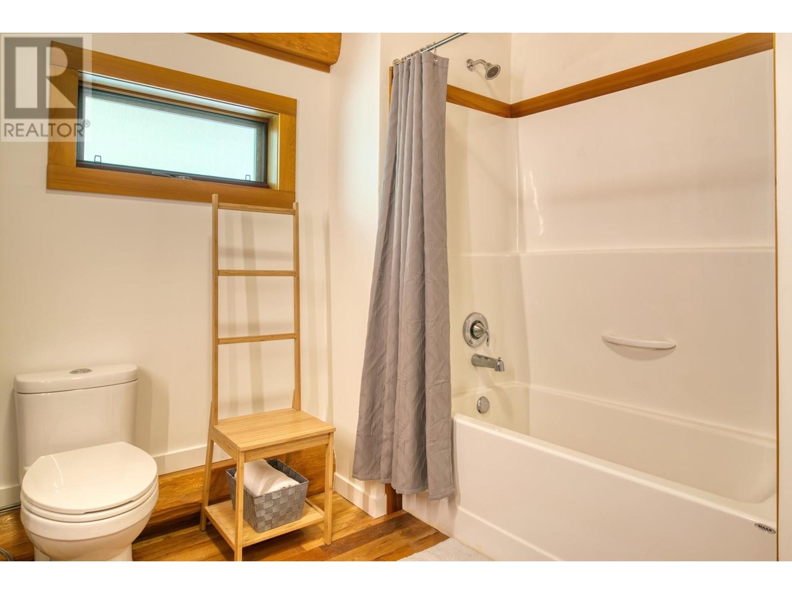 5895 Skookumchuk Road, Sechelt, British Columbia  V7Z 0E1 - Photo 34 - R2850100