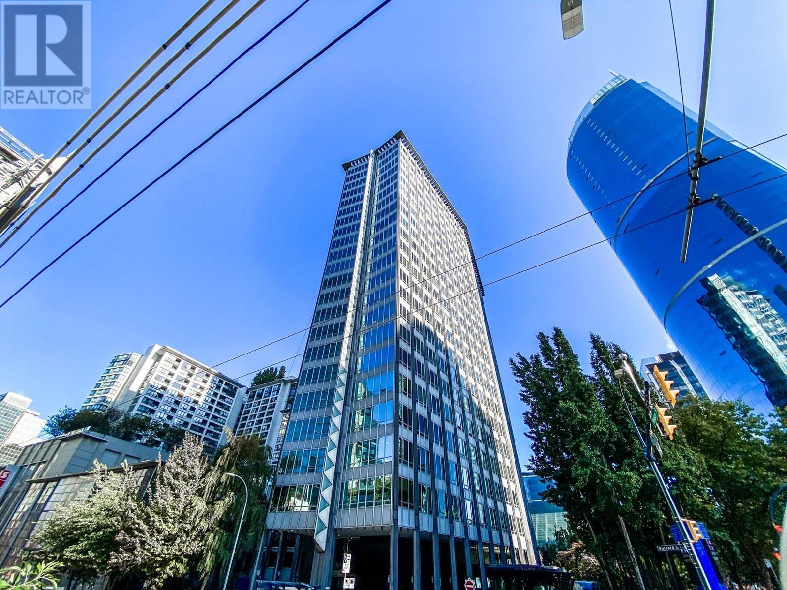 251 970 BURRARD STREET, vancouver, British Columbia