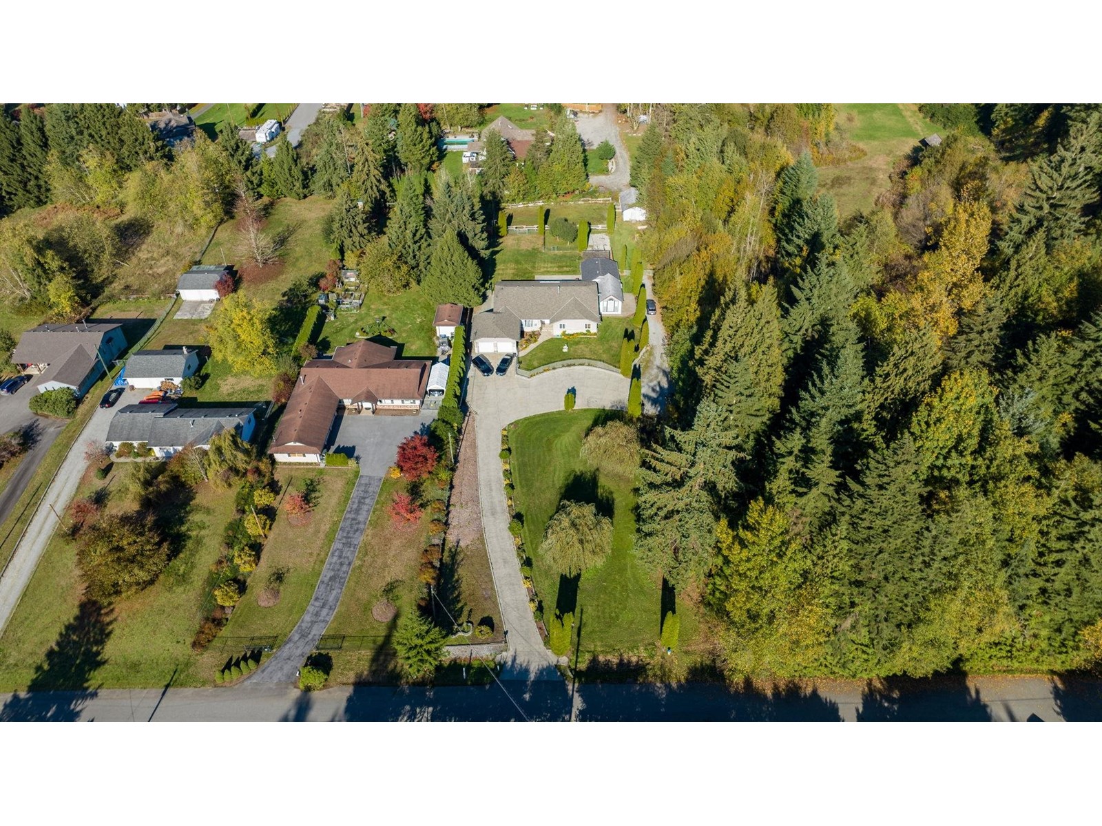 33121 Rosetta Avenue, Mission, British Columbia  V2V 6X8 - Photo 2 - R2849563