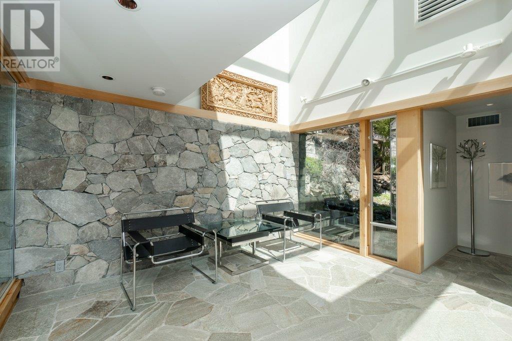 295 Robert Road, Bowen Island, British Columbia  V0N 1G1 - Photo 10 - R2850179