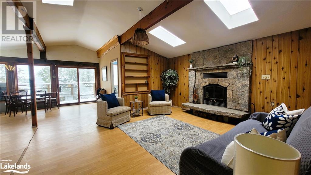 1201 DICKIE LAKE W Road (40541502) The Baum Team Dorset Real Estate