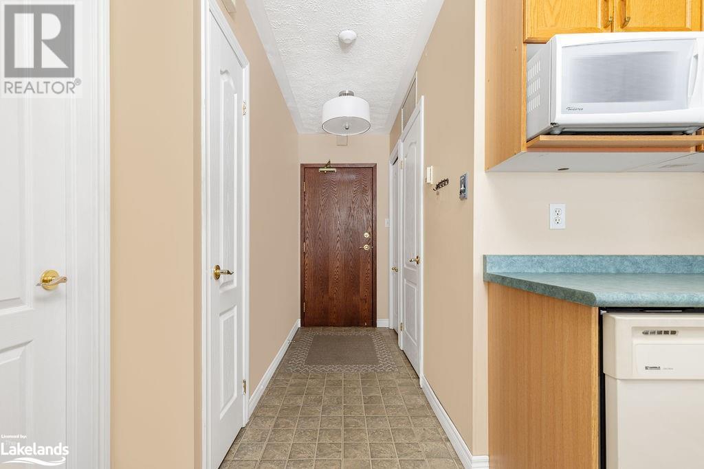 35 Dairy Lane Unit# 206, Huntsville, Ontario  P1H 2L8 - Photo 4 - 40539831