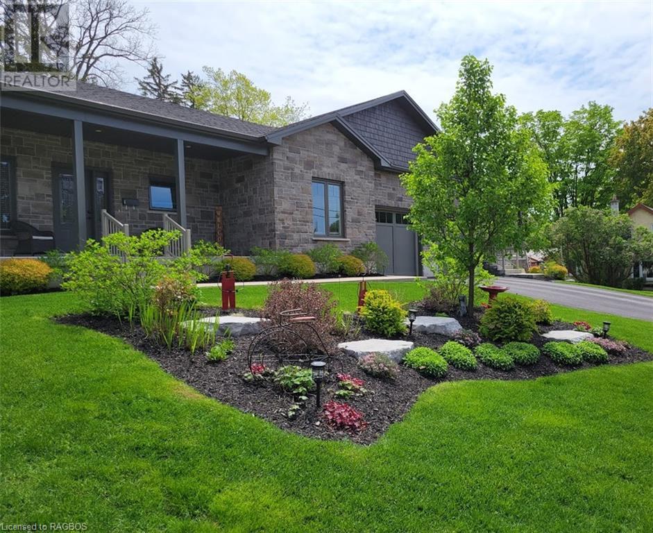 49 Mcgivern Street W, Walkerton, Ontario  N0G 2V0 - Photo 4 - 40541373
