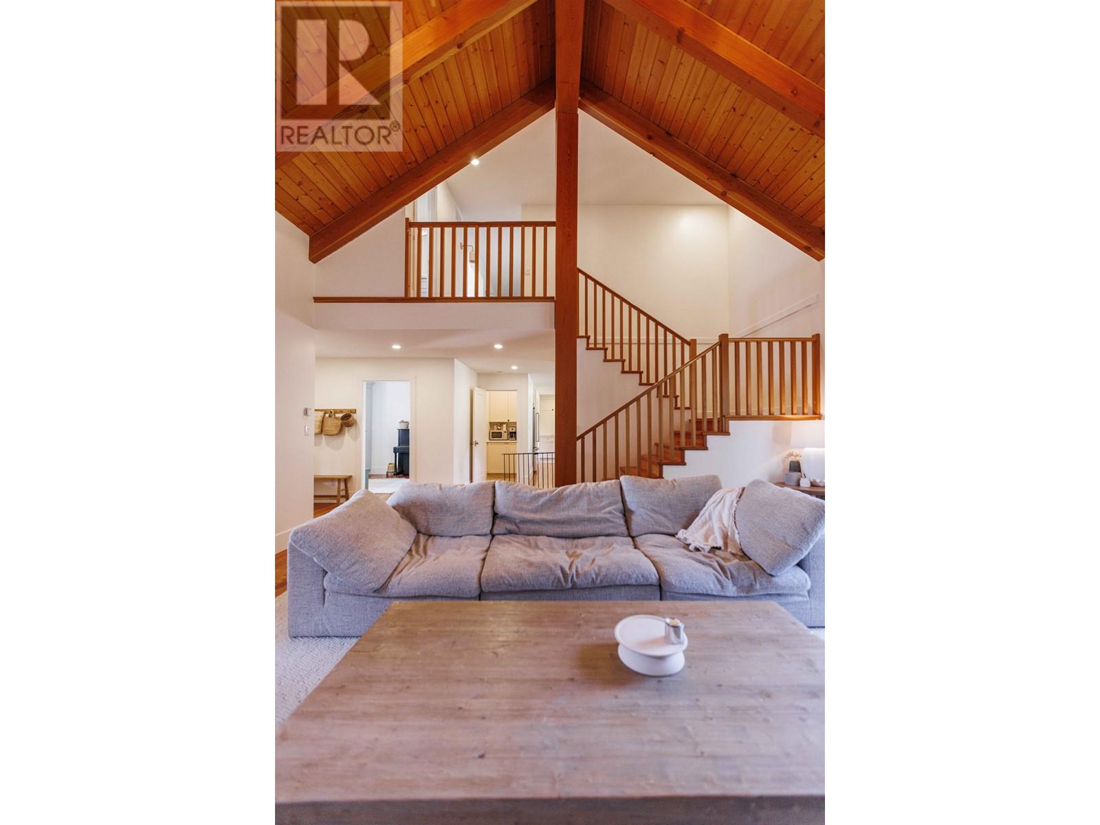 1456 Vernon Drive, Gibsons, British Columbia  V0N 1V5 - Photo 13 - R2850166