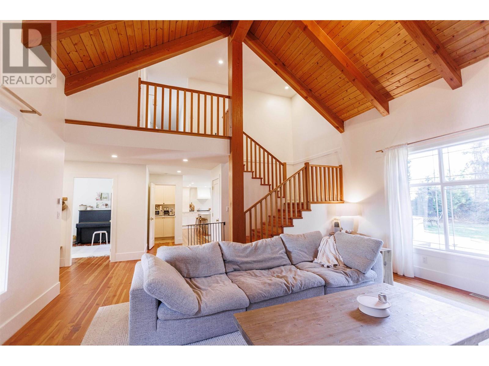 1456 Vernon Drive, Gibsons, British Columbia  V0N 1V5 - Photo 4 - R2850166