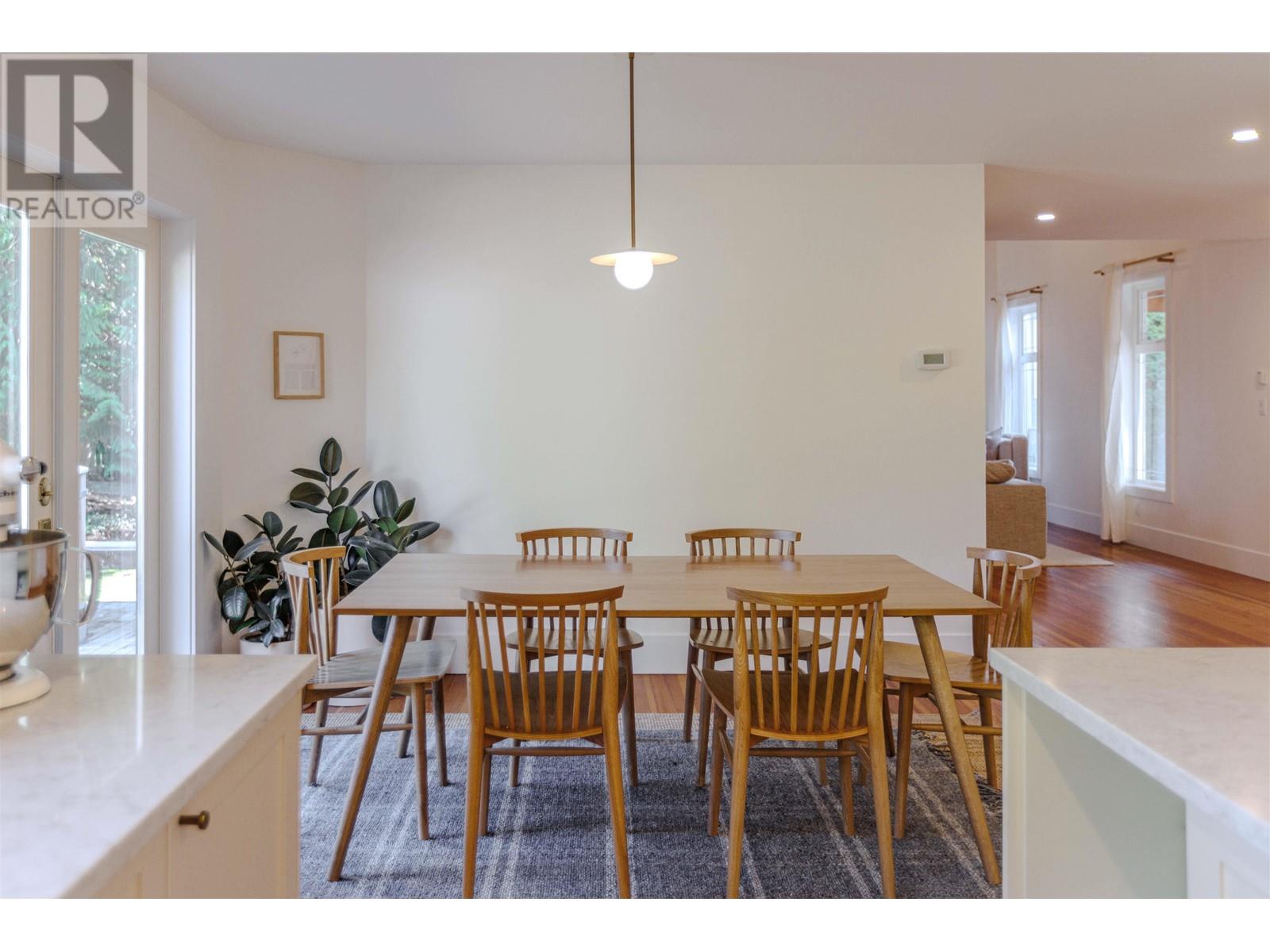 1456 Vernon Drive, Gibsons, British Columbia  V0N 1V5 - Photo 10 - R2850166