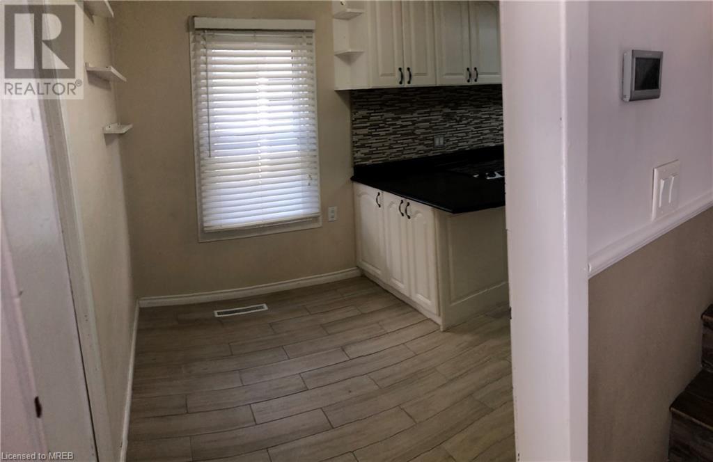 304 Cope Street, Hamilton, Ontario  L8H 5B5 - Photo 6 - 40541954