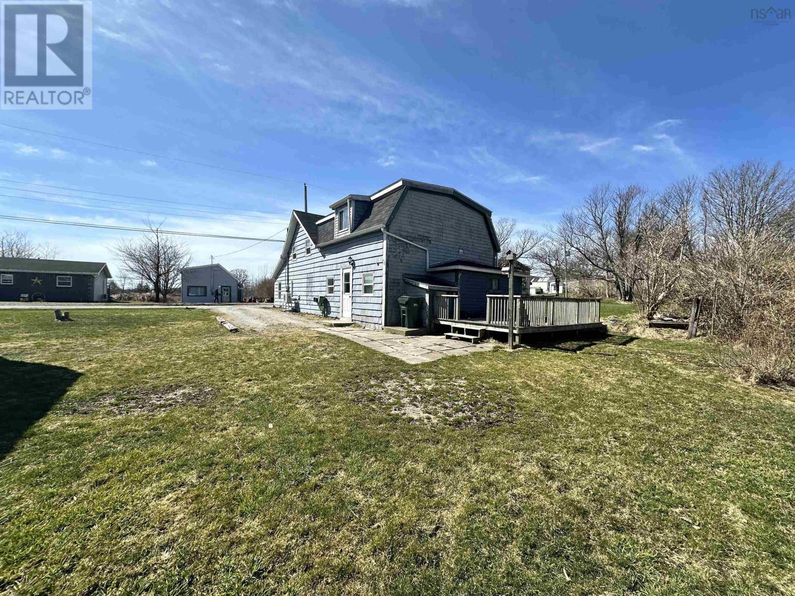 12 Church Street, Yarmouth, Nova Scotia  B5A 3Z1 - Photo 2 - 202402861