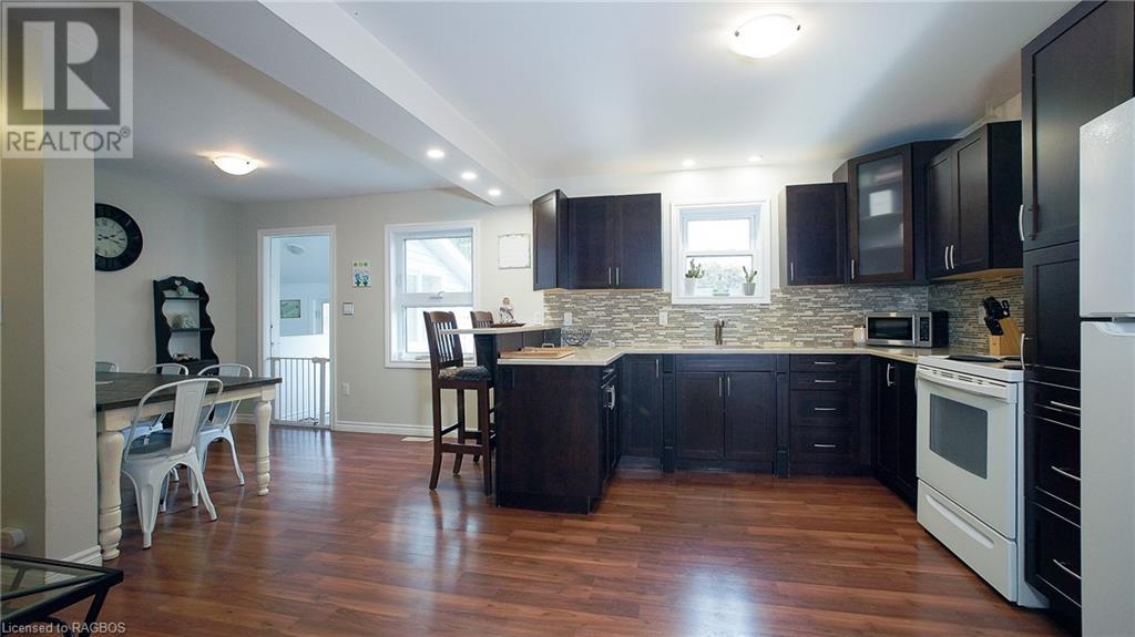 740 20th Street W, Owen Sound, Ontario  N4K 4E2 - Photo 12 - 40538183