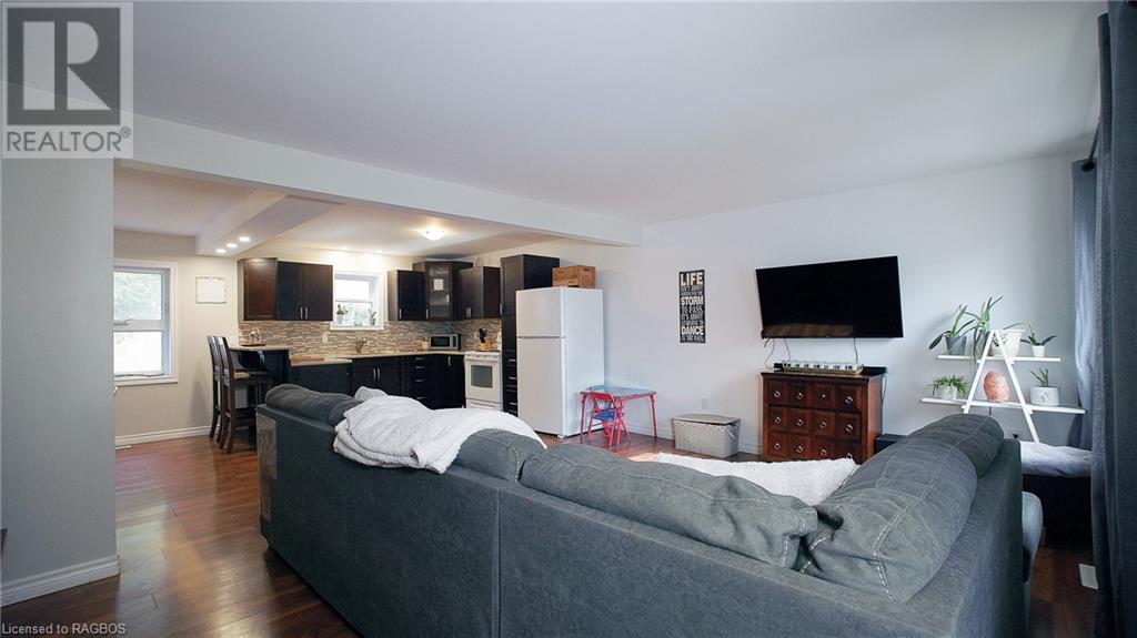 740 20th Street W, Owen Sound, Ontario  N4K 4E2 - Photo 8 - 40538183