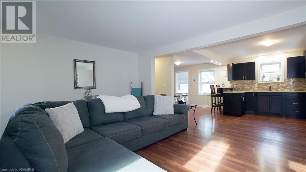 740 20th Street W, Owen Sound, Ontario  N4K 4E2 - Photo 9 - 40538183