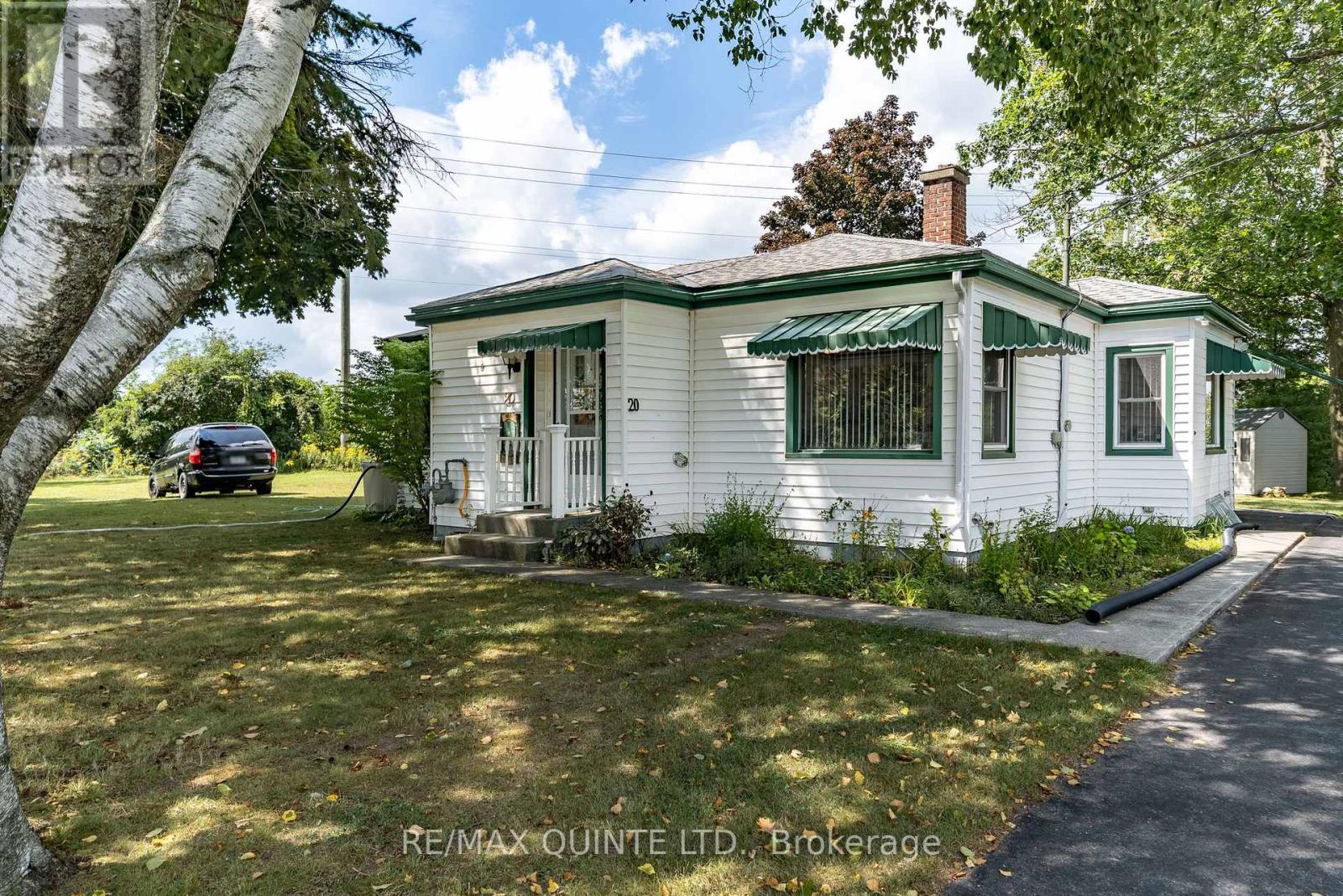 20 ROGER ST, prince edward county, Ontario