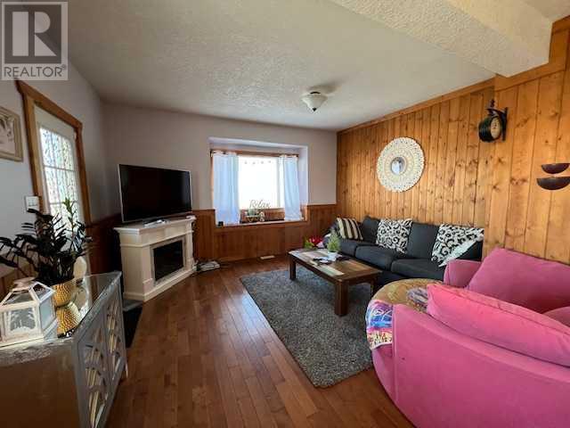 Property Image 6 for 9913 99 Avenue