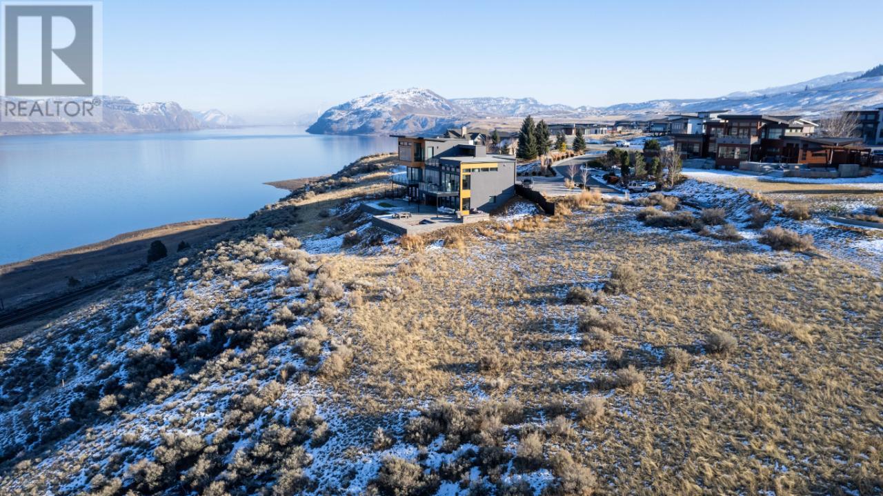 300 Rue Cheval Noir, Tobiano, British Columbia  V1S 0B3 - Photo 32 - 176758