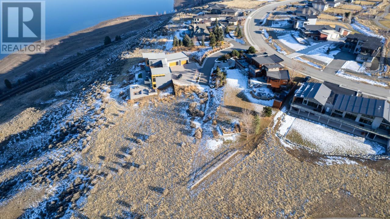 300 Rue Cheval Noir, Tobiano, British Columbia  V1S 0B3 - Photo 37 - 176758