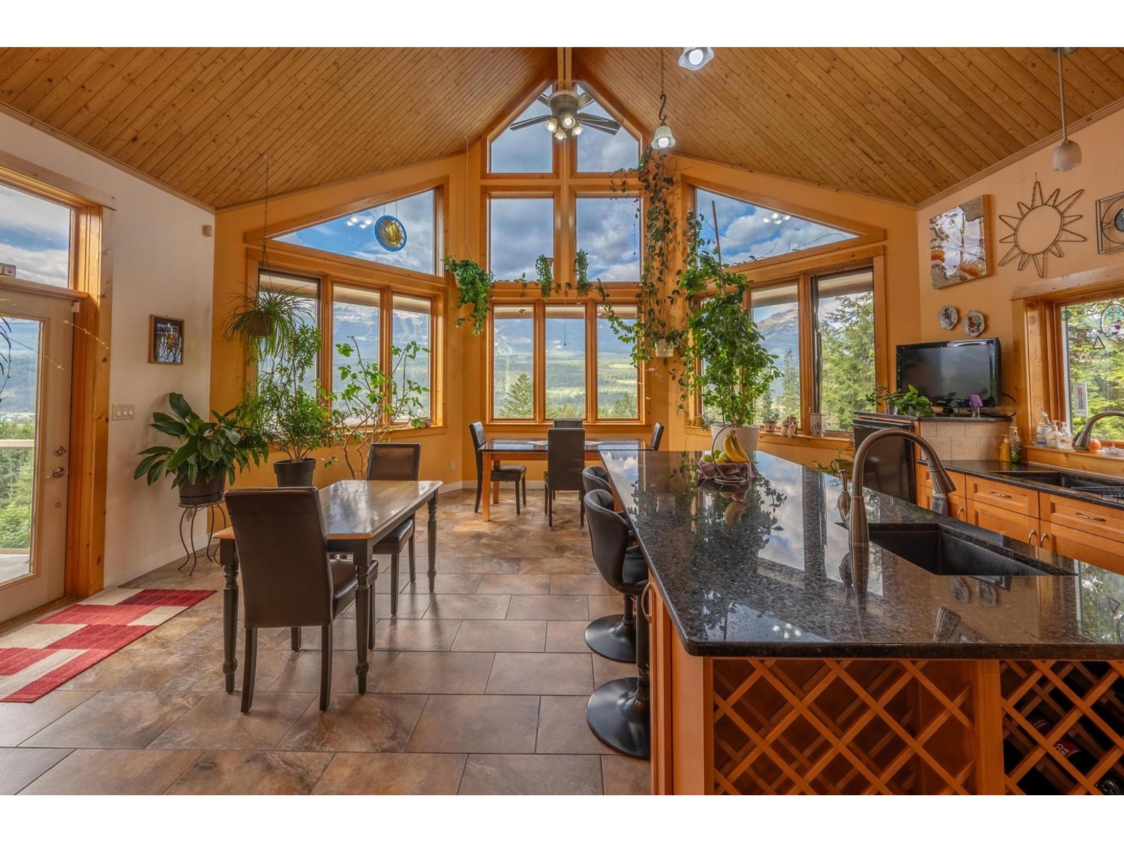 420 Ottoson Road, Golden, British Columbia  V0A 1H1 - Photo 13 - 2474959