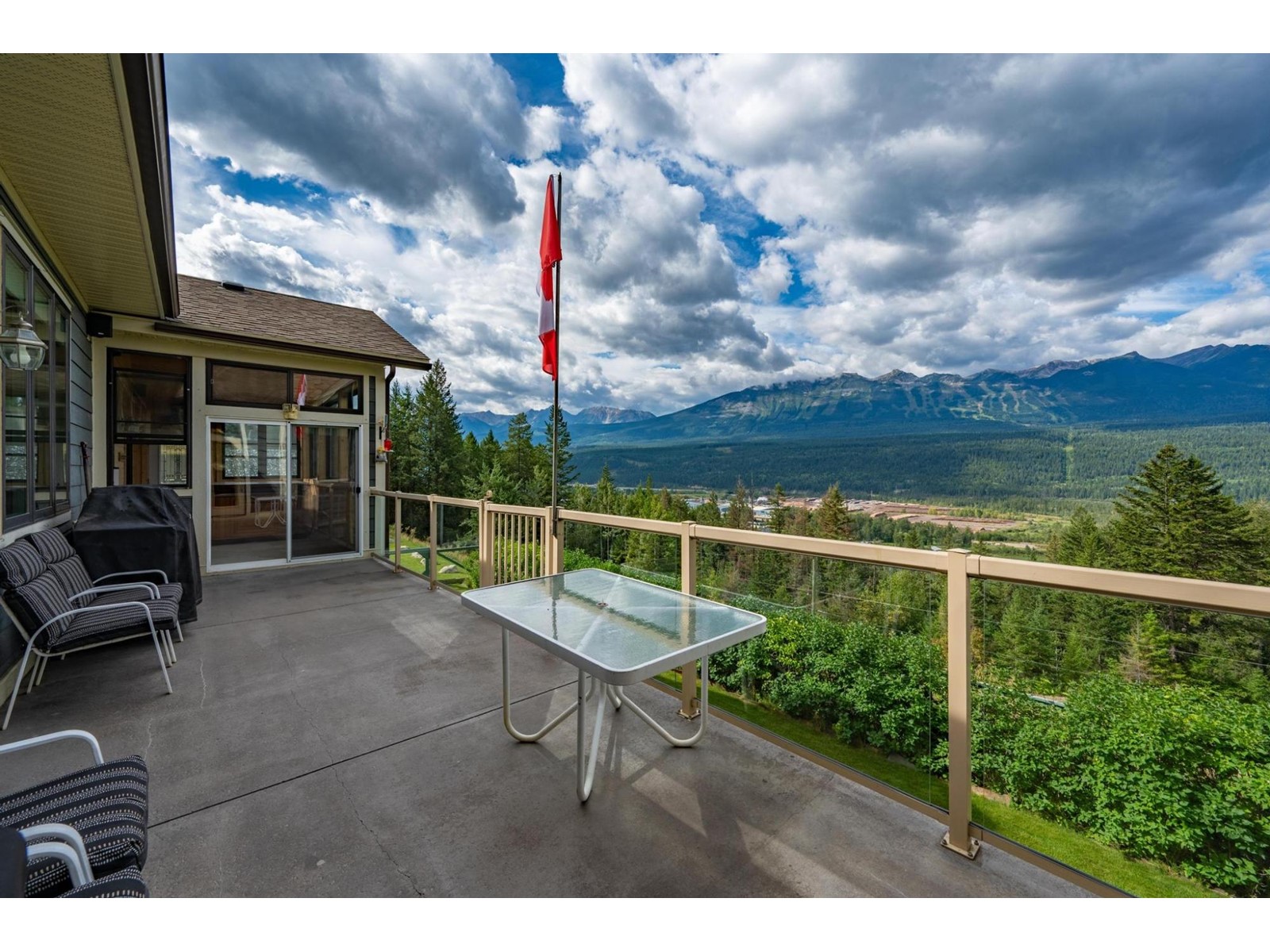 420 Ottoson Road, Golden, British Columbia  V0A 1H1 - Photo 2 - 2474959
