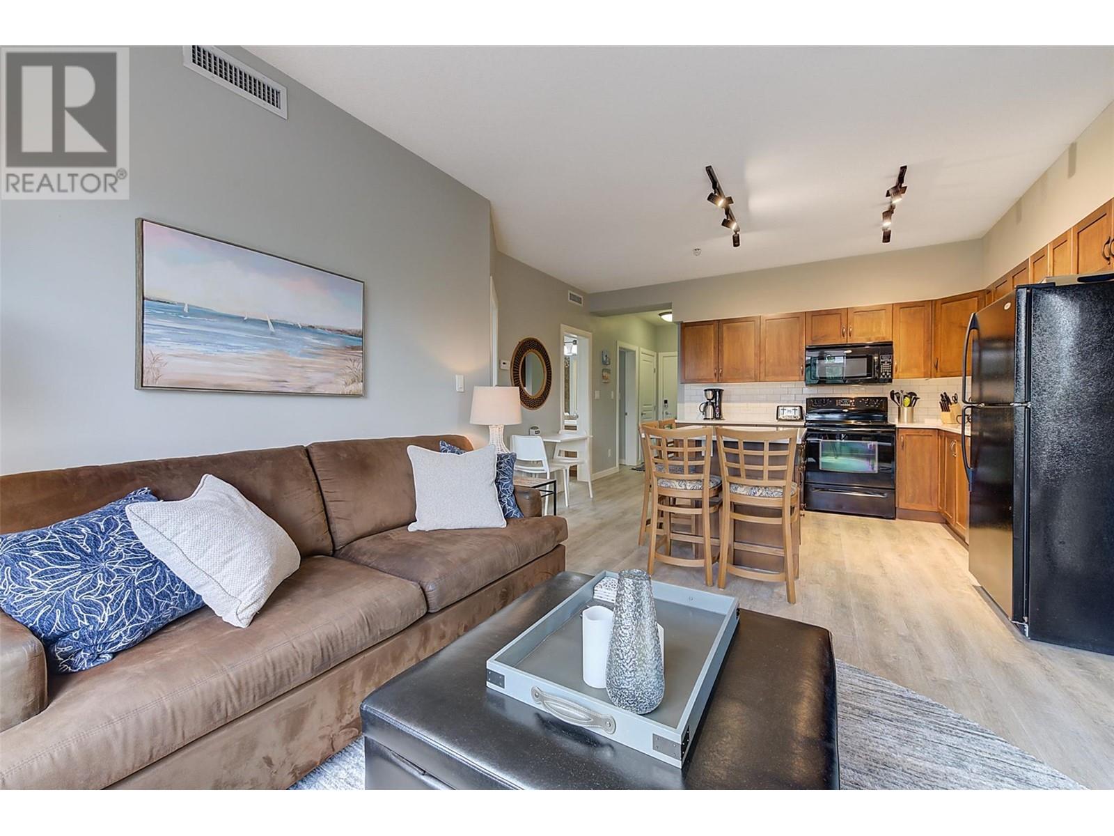 654 Cook Road Unit# 359 Kelowna