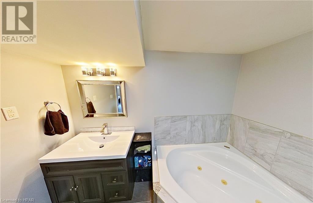 8 Jane Street, Bayfield, Ontario  N0M 1G0 - Photo 33 - 40541227