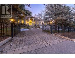 48 Arnold Ave, Vaughan, Ca