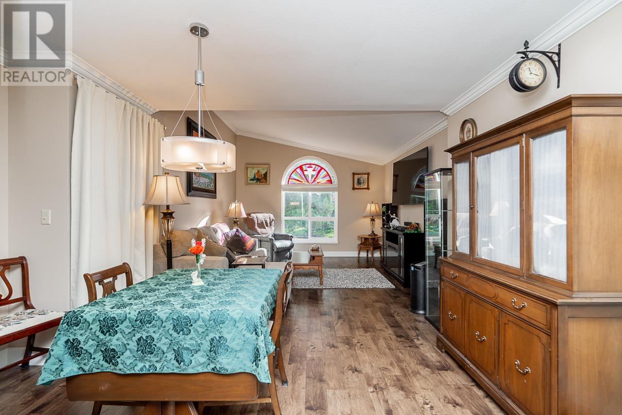 221 22515 116 Avenue, Maple Ridge, British Columbia  V2X 9V1 - Photo 3 - R2850243