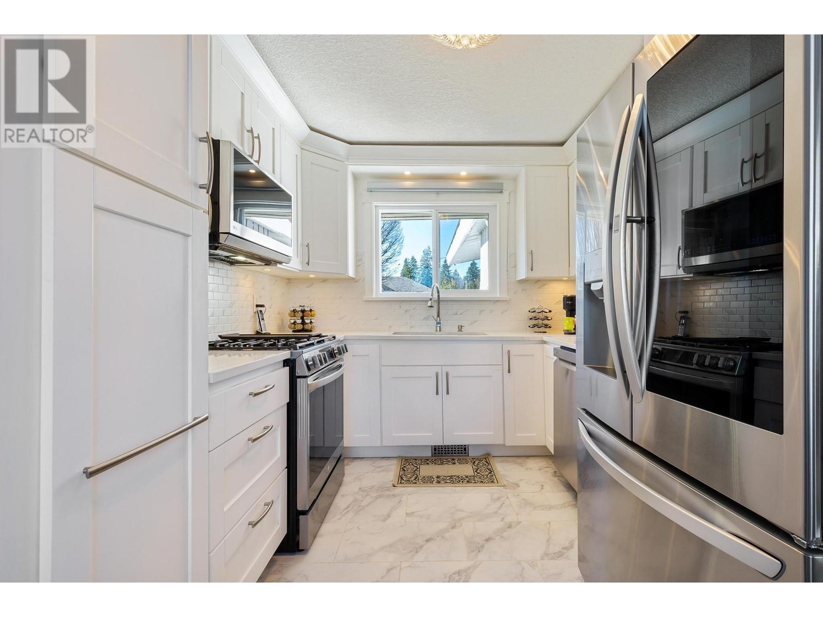 3787 Coast Meridian Road, Port Coquitlam, British Columbia  V3B 3P2 - Photo 13 - R2850453