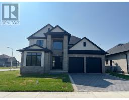 2 Spruce Cres, North Middlesex, Ca