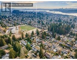 1348 Mathers Avenue, West Vancouver, Ca