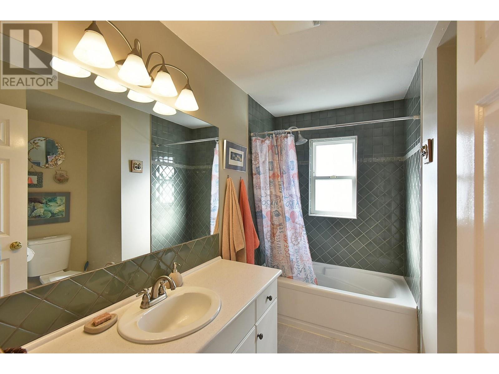 6235 Baillie Road, Sechelt, British Columbia  V7Z 0R5 - Photo 17 - R2850535
