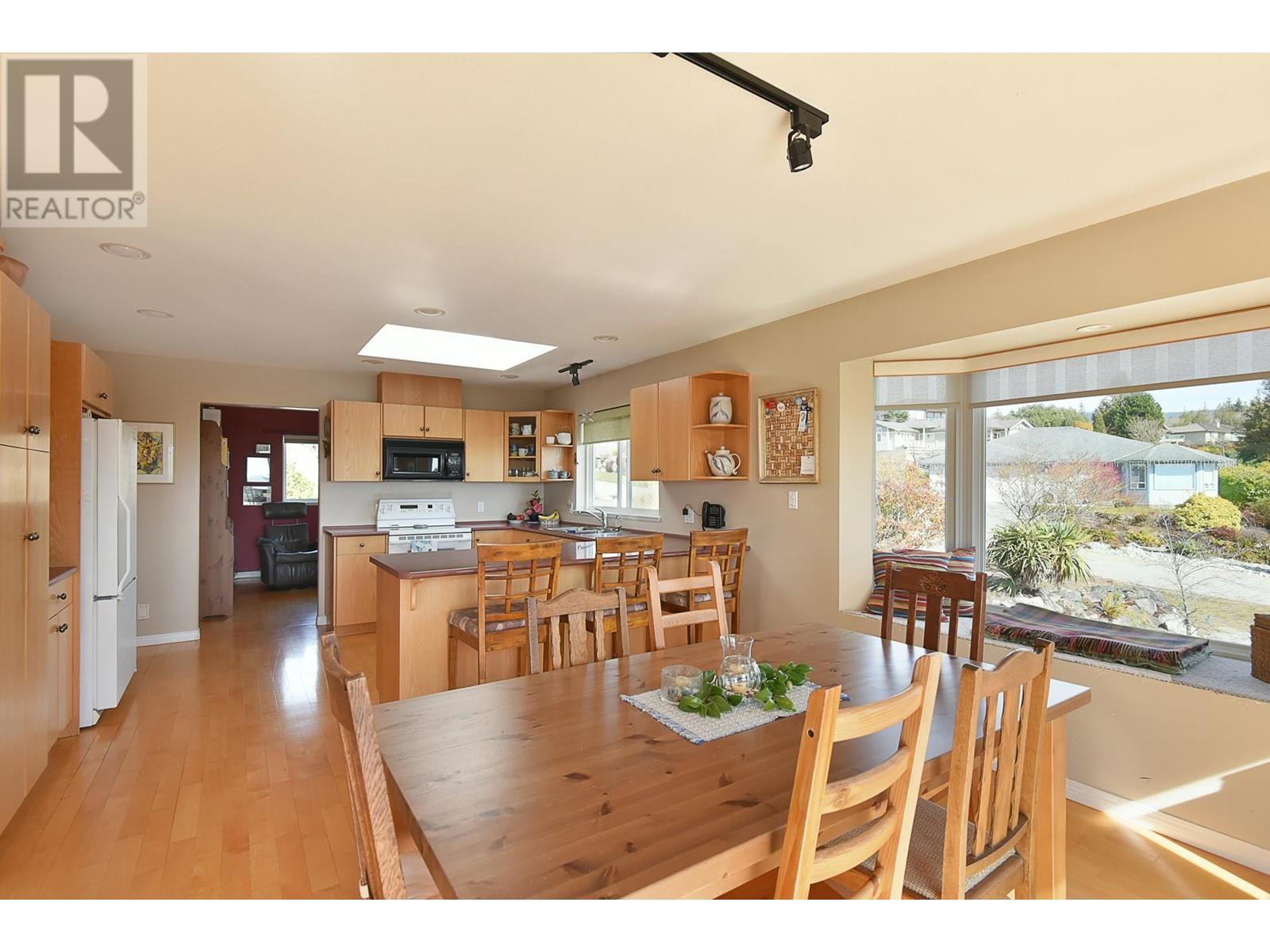 6235 Baillie Road, Sechelt, British Columbia  V7Z 0R5 - Photo 6 - R2850535