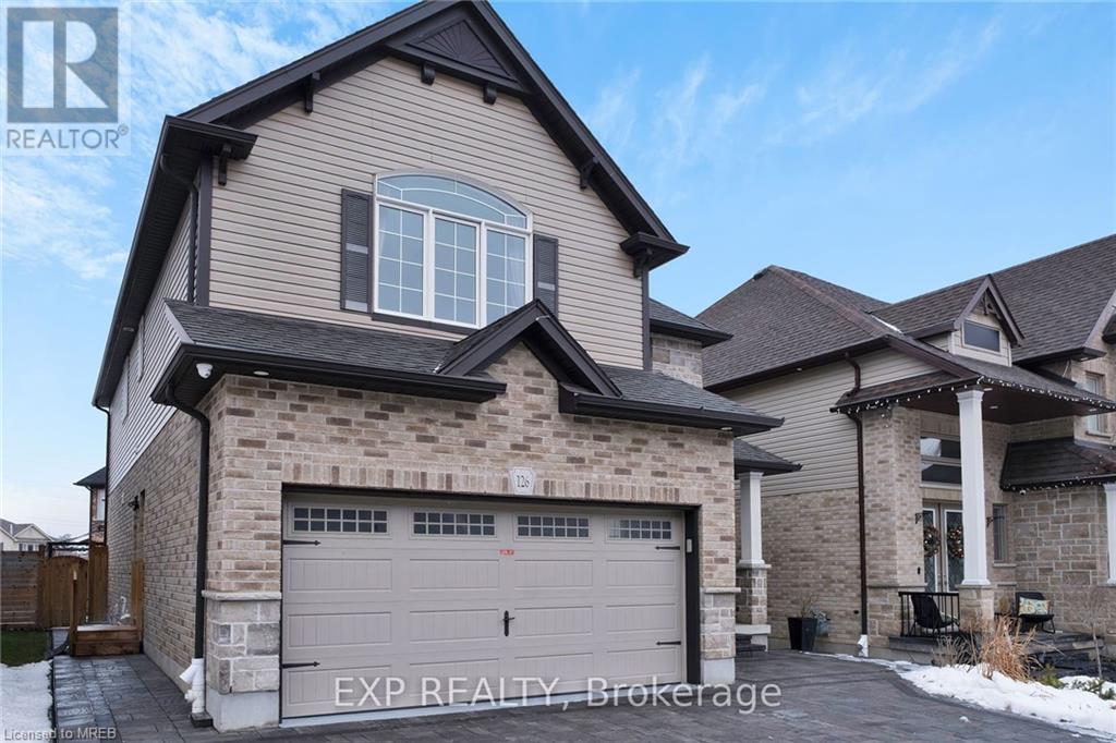 126 Elmbank Trail Trail, Kitchener, Ontario  N2R 0H1 - Photo 2 - 40542129