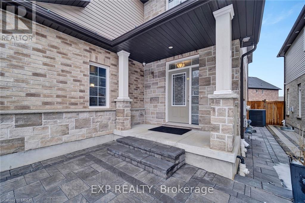 126 Elmbank Trail Trail, Kitchener, Ontario  N2R 0H1 - Photo 3 - 40542129