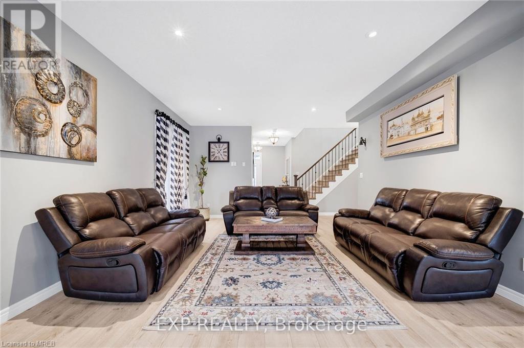 126 Elmbank Trail Trail, Kitchener, Ontario  N2R 0H1 - Photo 8 - 40542129