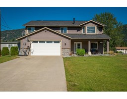 1067 BRIDGEVIEW CRESCENT, castlegar, British Columbia