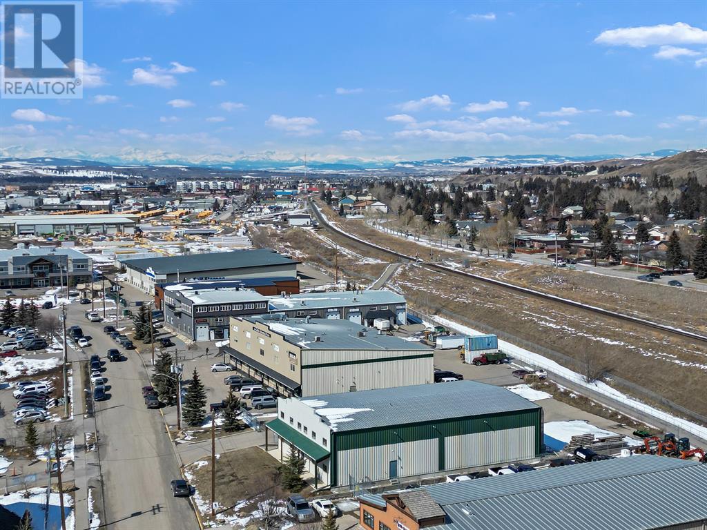 38 Griffin Industrial Point, Cochrane, Alberta  T4C 0A3 - Photo 7 - A2037934