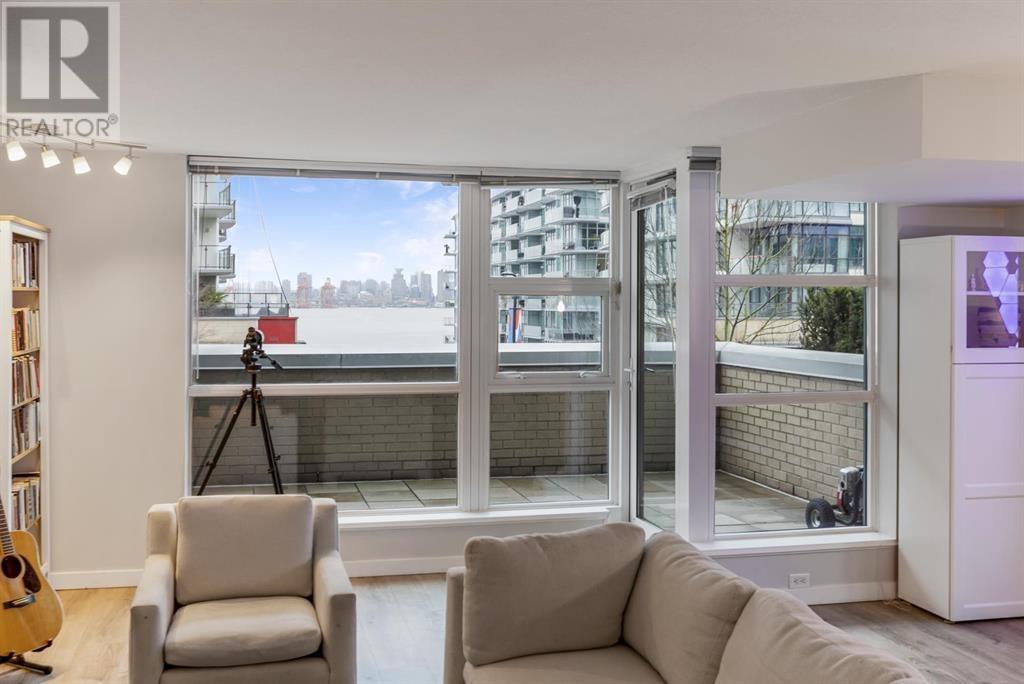 305 188 E Esplanade Street, North Vancouver, British Columbia  V7L 4Y1 - Photo 14 - R2850646