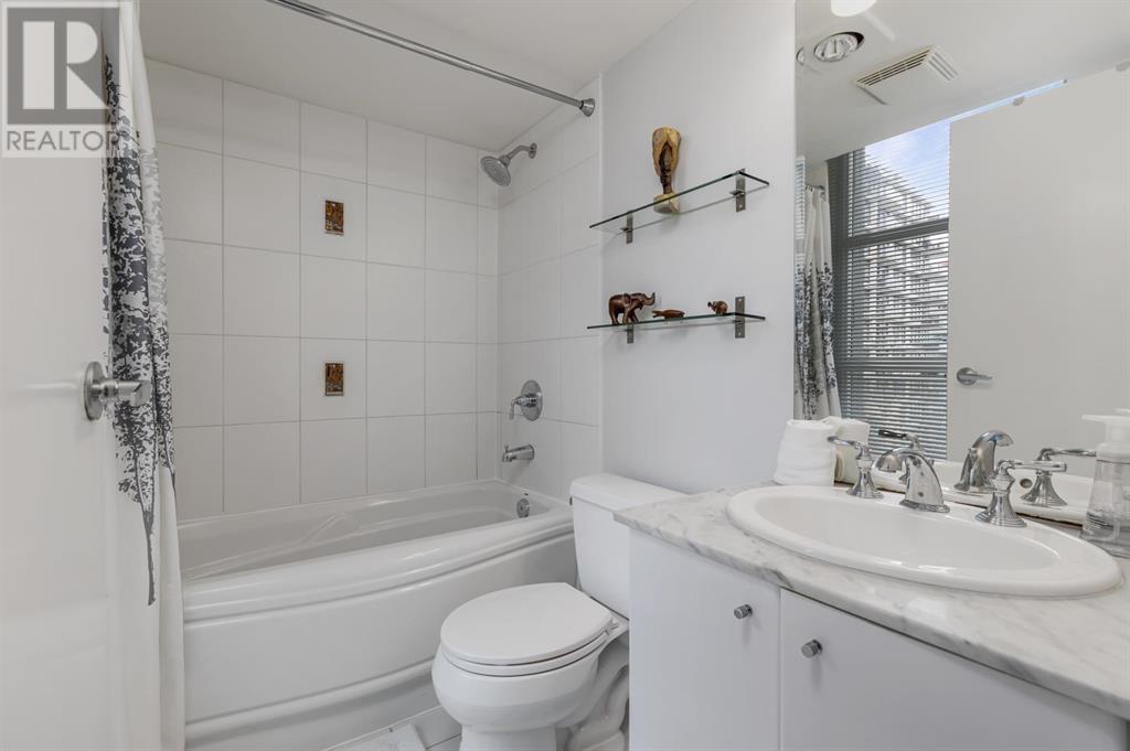 305 188 E Esplanade Street, North Vancouver, British Columbia  V7L 4Y1 - Photo 30 - R2850646