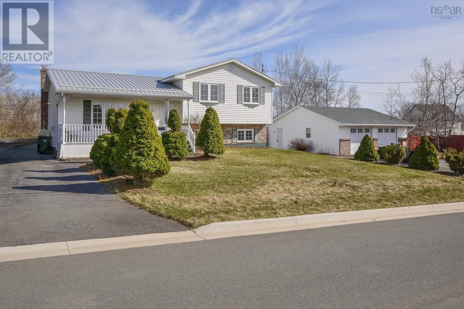 63 Brown Street, Sydney Mines, Nova Scotia  B1L 0B3 - Photo 1 - 202402941
