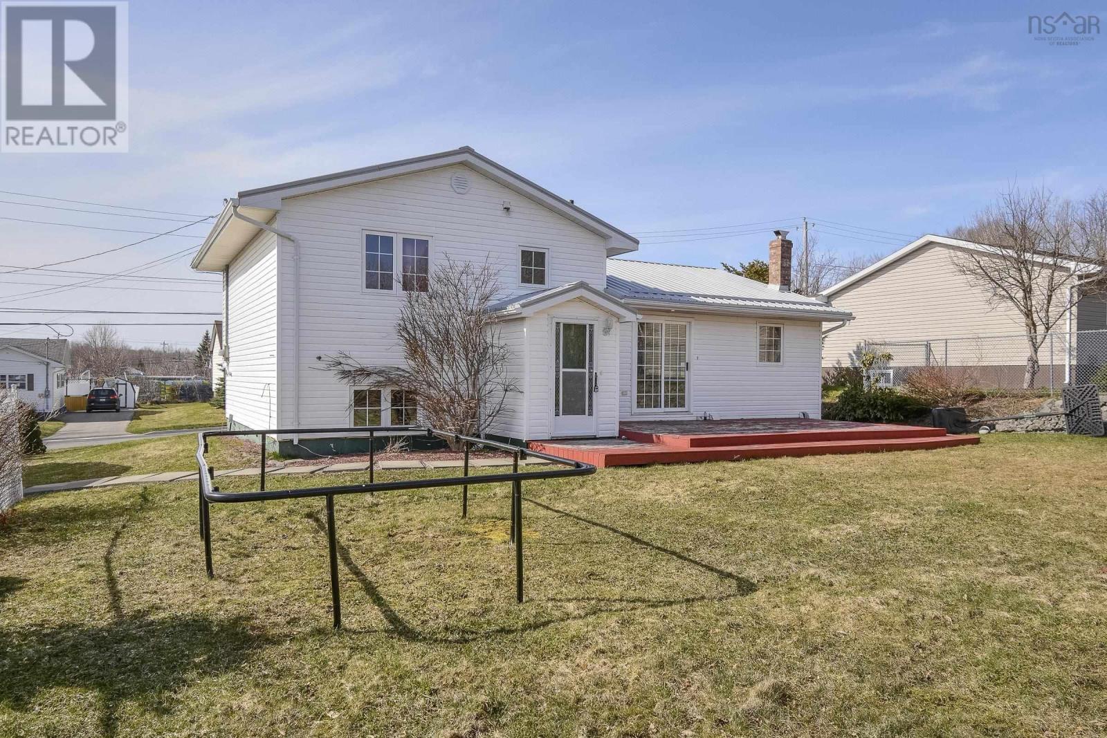 63 Brown Street, Sydney Mines, Nova Scotia  B1L 0B3 - Photo 15 - 202402941