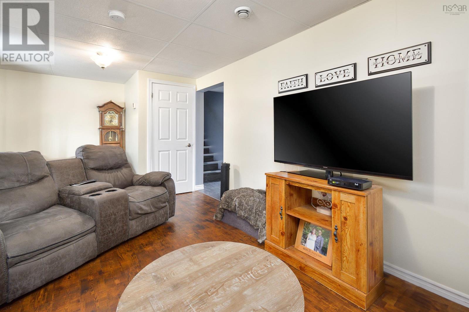 63 Brown Street, Sydney Mines, Nova Scotia  B1L 0B3 - Photo 43 - 202402941