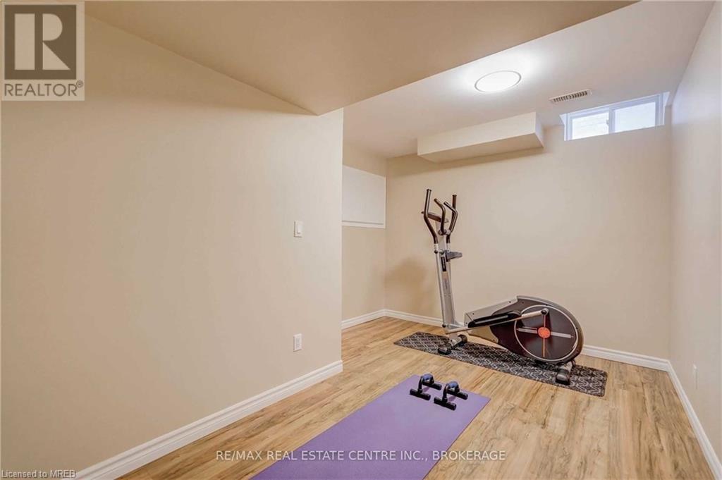 56 Tuliptree Road Unit# Bsmt, Thorold, Ontario  L2V 0A6 - Photo 7 - 40541738