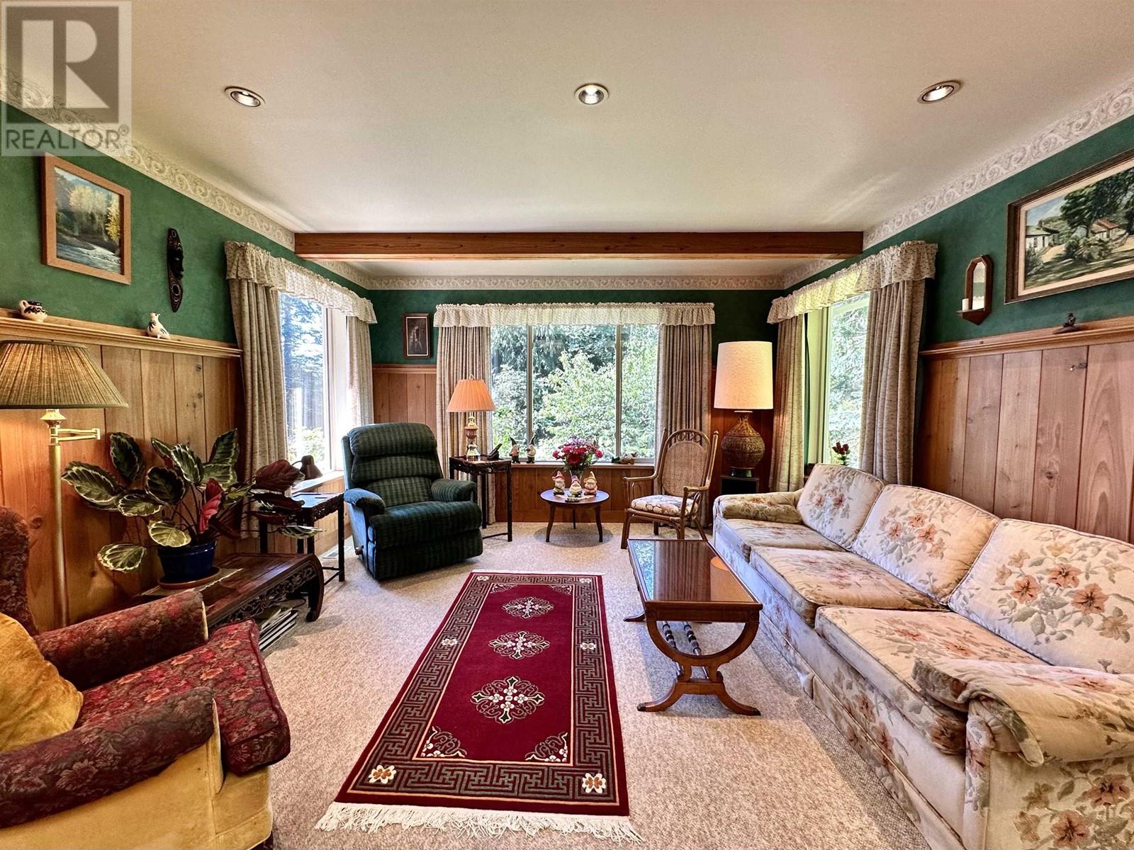 8050 Redrooffs Road, Halfmoon Bay, British Columbia  V7Z 1A5 - Photo 14 - R2850667
