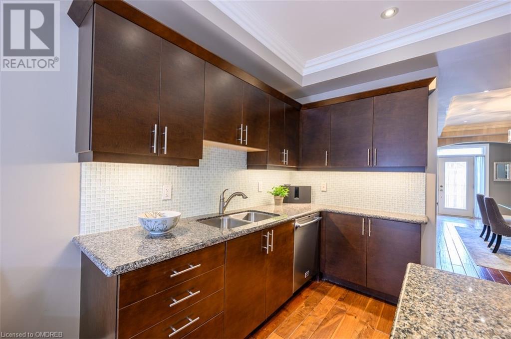 152 Rebecca Street, Oakville, Ontario  L6K 1J5 - Photo 11 - 40542669
