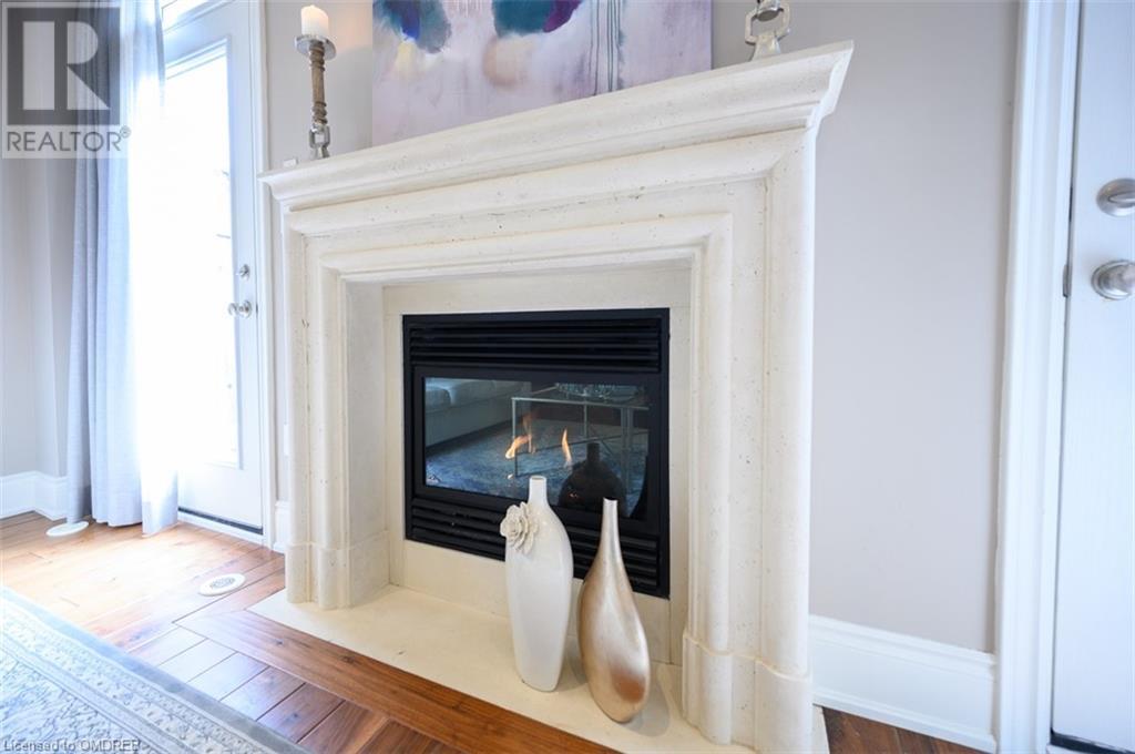 152 Rebecca Street, Oakville, Ontario  L6K 1J5 - Photo 7 - 40542669