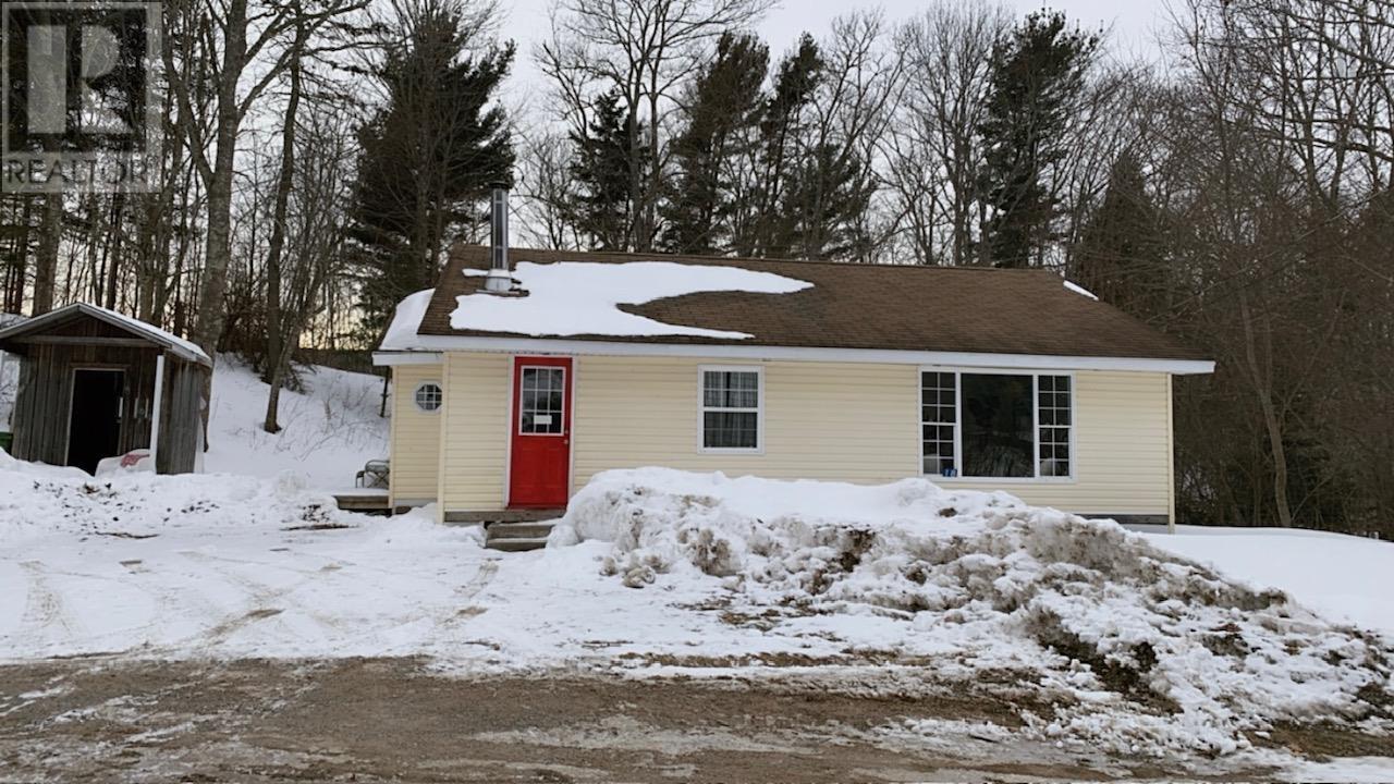 18 Mountain View Drive, Windsor Forks, Nova Scotia  B0N 2T0 - Photo 1 - 202402960