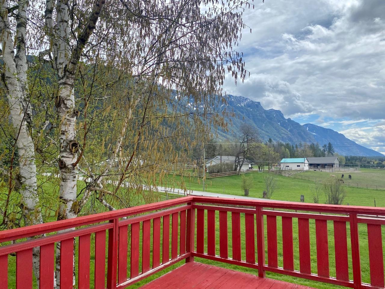 4512 48th Street, Canyon, British Columbia  V0B 1C1 - Photo 10 - 2475025