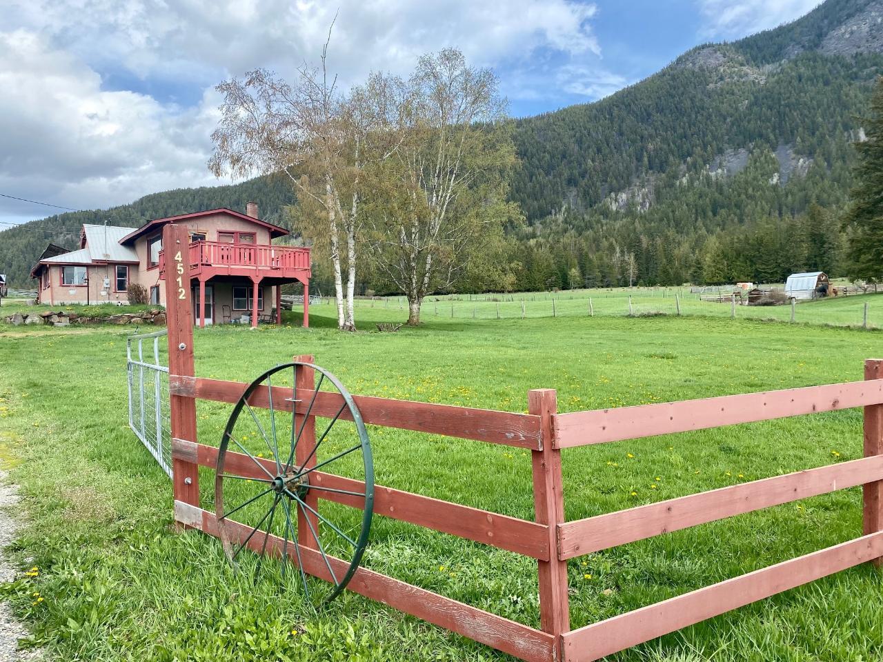 4512 48th Street, Canyon, British Columbia  V0B 1C1 - Photo 3 - 2475025