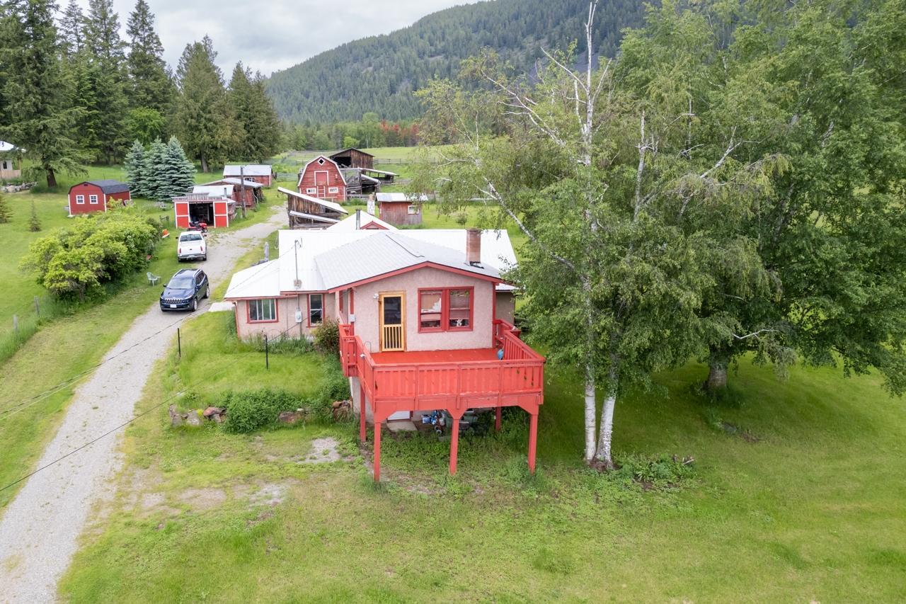 4512 48th Street, Canyon, British Columbia  V0B 1C1 - Photo 5 - 2475025